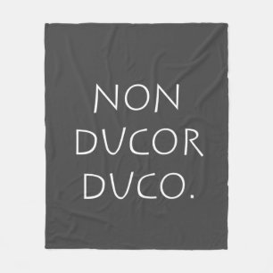 Non-ducor duco fleece deken