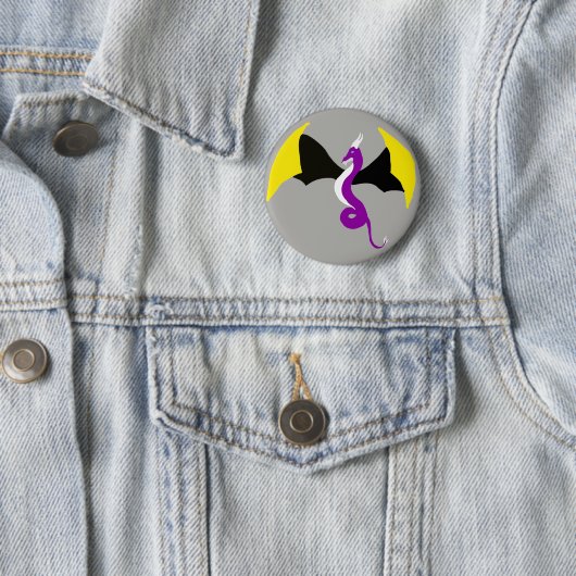Nonbinary dragon ronde button 5,7 cm (In situ)