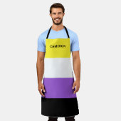 Nonbinary Flag Monogrammed LGBT Schort (Gedragen)