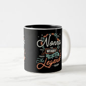 Nonna The Legend Tweekleurige Koffiemok (Voorkant rechts)