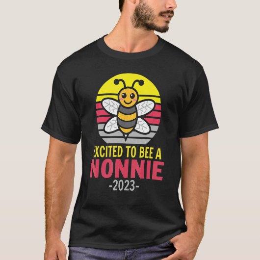 Nonnie 2023  Bee  Grandma  Excited To Be A Nonnie T-shirt (Voorkant)