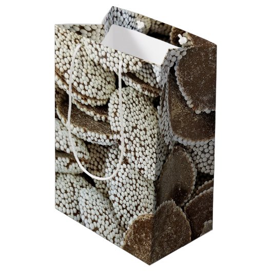 Nonpareil Snoep Medium Cadeauzakje (Achterkant Gekanteld)