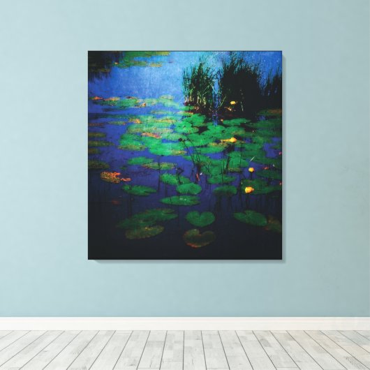 Noodlijdende Waterlelie Bloemen op Water in Moeras Canvas Afdruk (Insitu (Houten vloer))
