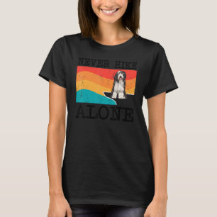Nooit alleen wandelen Bearded Collie Graphic Wande T-shirt