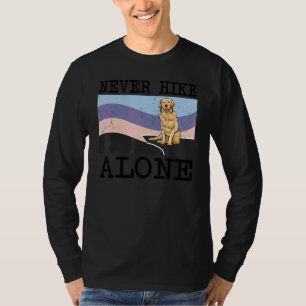 Nooit alleen wandelen Goud Retriever Hond Wandelen T-shirt