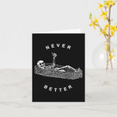 Nooit Beter Schedel Skelet In De Kist Halloween Kaart (Gele Bloem)