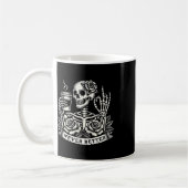 Nooit beter Skelet Drink Coffee Halloween Co Koffiemok (Links)