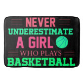 Nooit een meisje onderschatten dat Basketball spee Badmat (Voorkant)