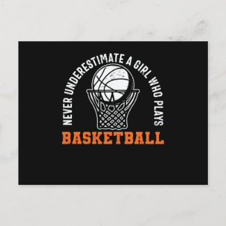 Nooit een meisje onderschatten dat Basketball spee Briefkaart
