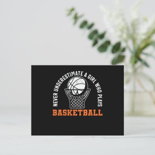 Nooit een meisje onderschatten dat Basketball spee Briefkaart (Staand voorkant)