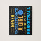 Nooit een meisje onderschatten dat Basketball spee Legpuzzel (Verticaal)