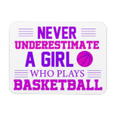 Nooit een meisje onderschatten dat Basketball spee Magneet (Horizontaal)