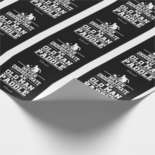 Nooit het oude Man onderschatten Cadeaupapier (Hoek)