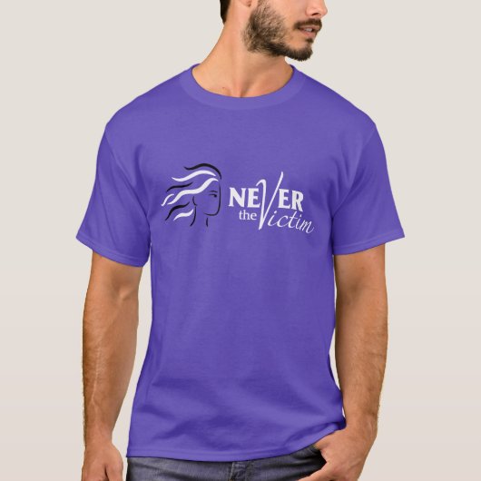Nooit het slachtoffer Paars T-shirt (Voorkant)