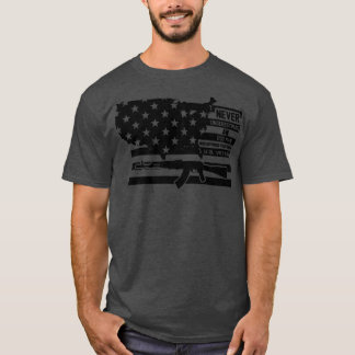 NOOIT ONDERSCHATTING EEN OUD MAN DAT UW C VERDEDIG T-SHIRT