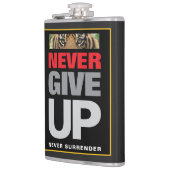 Nooit opgeven Nooit Motivatie citaat inleveren Heupfles (Links)