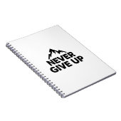 Nooit opgeven tekst met bergtop notitieboek (Rechterzijde)