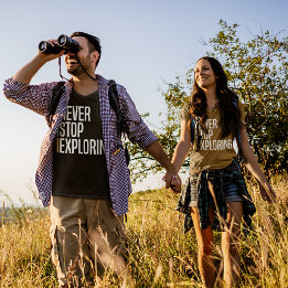 Nooit Stoppen met Avontuurlijk Typografie T-shirt