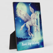 Nooit stoppen met geloven dat vliegend Unicorn Wat Fotoplaat (Zijkant)