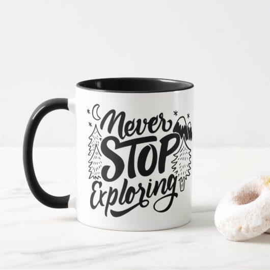 Nooit Stoppen met Ontdekken - Handletterde Mok (Met donut)