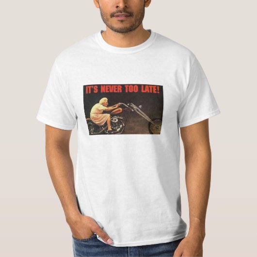 NOOIT TE LAAT - Granny Riding Harley Motorcycle T-shirt (Voorkant)