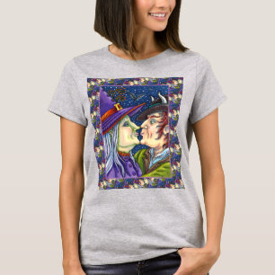 NOOIT TE OUD VOOR ROMANCE, HEKS & WARLOCK IN LIEFD T-SHIRT