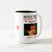 Nooit te ver om samen koffie te drinken tweekleurige koffiemok (Voorkant rechts)