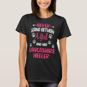 Nooit tussen een meisje en haar Lancashire Hiel st T-shirt