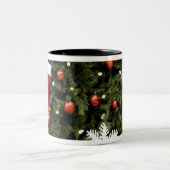 Noord-Amerika. kerstversieringen op boom. 2 Tweekleurige Koffiemok (Center)