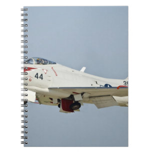 Noord-Amerikaanse Naval FJ2 Fury straaljager in vl Notitieboek