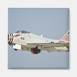 Noord-Amerikaanse Naval FJ2 Fury straaljager vlieg Magneet
