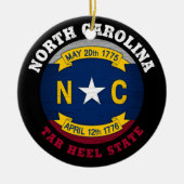 NOORD CAROLINA TAR HEEL STATE FLAG KERAMISCH ORNAMENT (Voorkant)