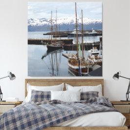 Noord-IJslandse haven grote schepen weerspiegeling Canvas Afdruk
