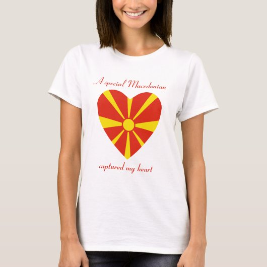 Noord-Macedonië Vlagliefje T-Shirt (Voorkant)