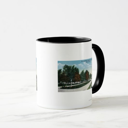 Noordelijk Uitzicht van Bradley Street Mok (Voorkant rechts)