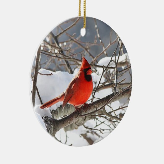 Noordelijke kardinaal in de sneeuw keramisch ornament (Rechts)