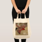 noordelijke kardinaal in de vlucht tote bag (Voorkant (product))