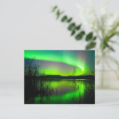 Noordelijke lichten op het meer briefkaart (Staand voorkant)