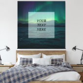 Noorderlicht boven water – gepersonaliseerde Schil Canvas Afdruk (Insitu (Slaapkamer))