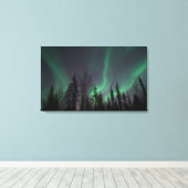 Noorderlicht door het Bomen Canvas Afdruk (Insitu (Houten vloer))