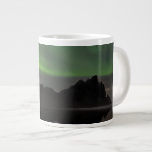 Noorderlicht Vestrahorn Beach Hofn, IJsland Grote Koffiekop