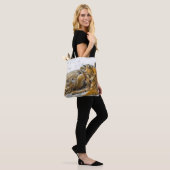 Noordoost-tijger Tote Bag (Op model)