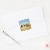 Noordoostelijke façade van de ziggurat, c.2100 BC Vierkante Sticker (Envelop)