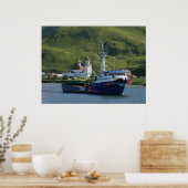 Noordse mariner, Crab Boat in de Nederlandse haven Poster (Keuken)