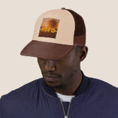 noordvork nofse zonnebloemen trucker pet (In situ)