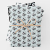 Noors Elkhound bij Village Painting - Dog Art Inpakpapier Vel (In situ)