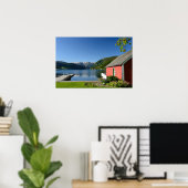 Noors fjord uitzicht en boothuis poster (Thuiskantoor)