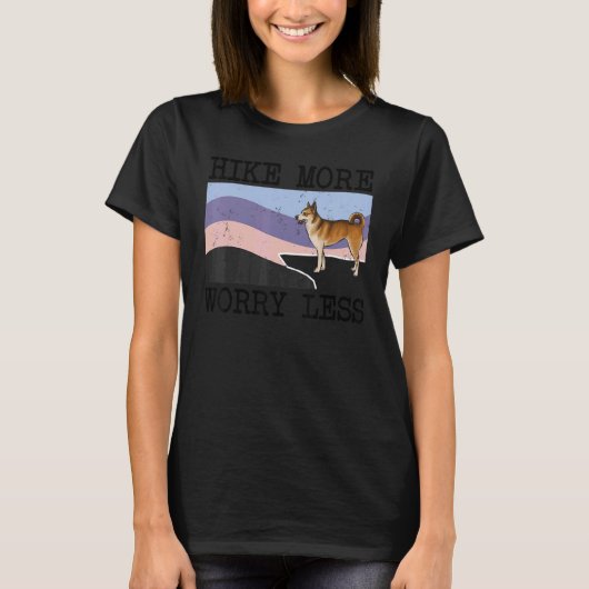 Noorse Lundehund Wandeling Meer zorgen Minder Graf T-shirt (Voorkant)