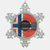 Noorse vlag op oude akoestische gitaar tin sneeuwvlok ornament (Voorkant)