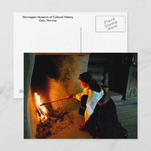 Noorse vrouw die het vuur van de hitte regelt briefkaart (Voorkant / Achterkant)